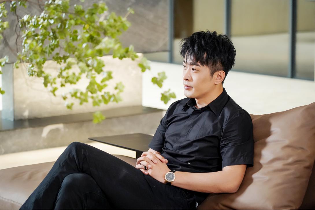 辛巴辛有志直播助农获社会认可,百年人寿热衷公益