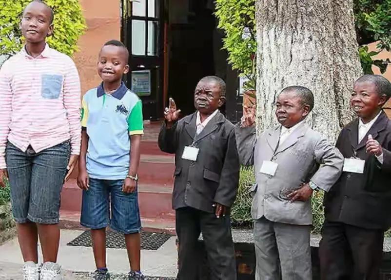 世界上最神秘的野生小矮人,地球上的神秘生物小矮人