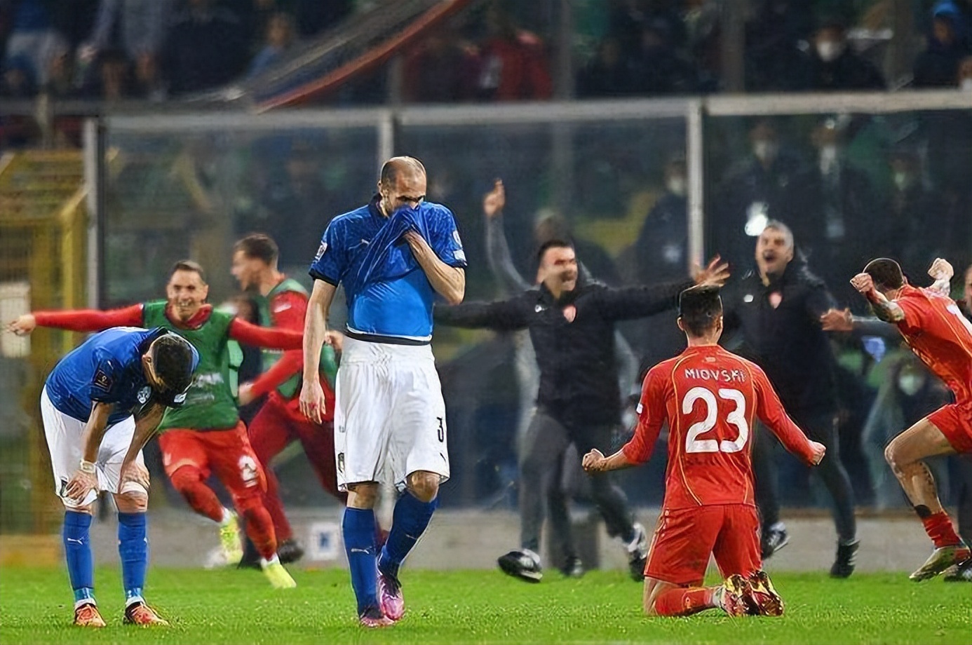 意乙斯帕尔邀请德罗西执教,切尔西新帅首秀