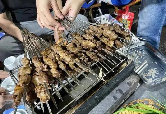 淄博烧烤火爆背后的产业逻辑,淄博烧烤便宜的背后有什么猫腻