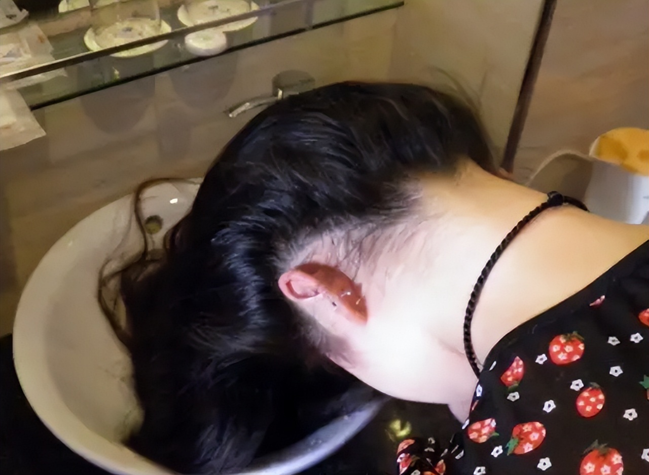 如何改善头皮长脓包和疙瘩的问题,头皮上总是长疙瘩和脓包如何根治