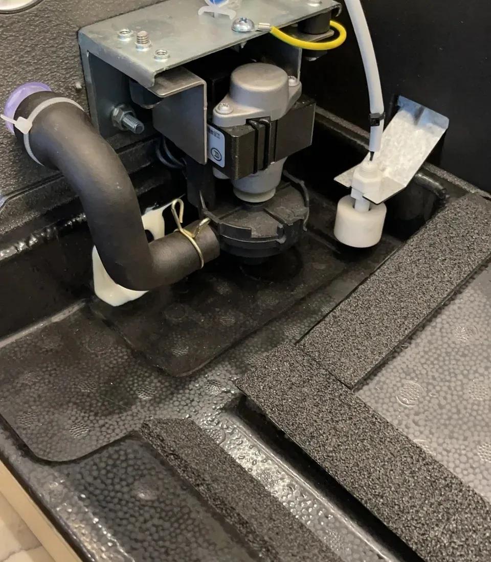 格力中央空调有漏水的情况吗,中央空调冷冻管漏水怎么处理