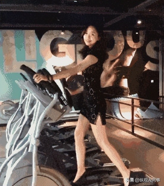 假名媛也有培训班？上海名媛拼单群，拼一条*袜丝**32个人得脚气