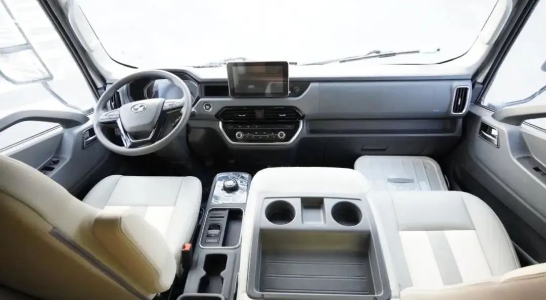 2020年上海房车展之轻卡房车,海角7号最新款双拓展房车