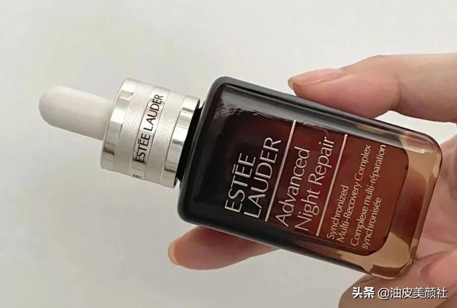 娇韵诗双萃与雅诗兰黛小棕瓶比较,雅诗兰黛小棕瓶和娇韵诗双萃肤感