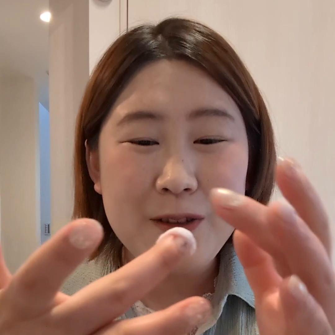 日本进口皇家玫瑰面霜,日本皇家玫瑰多效精华油