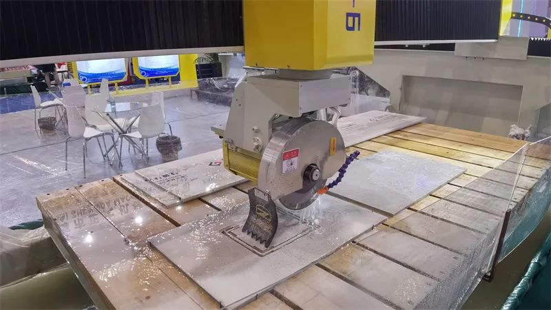 最新低碳智能技术亮相石油装备展,低碳技术与智能制造科技博览会