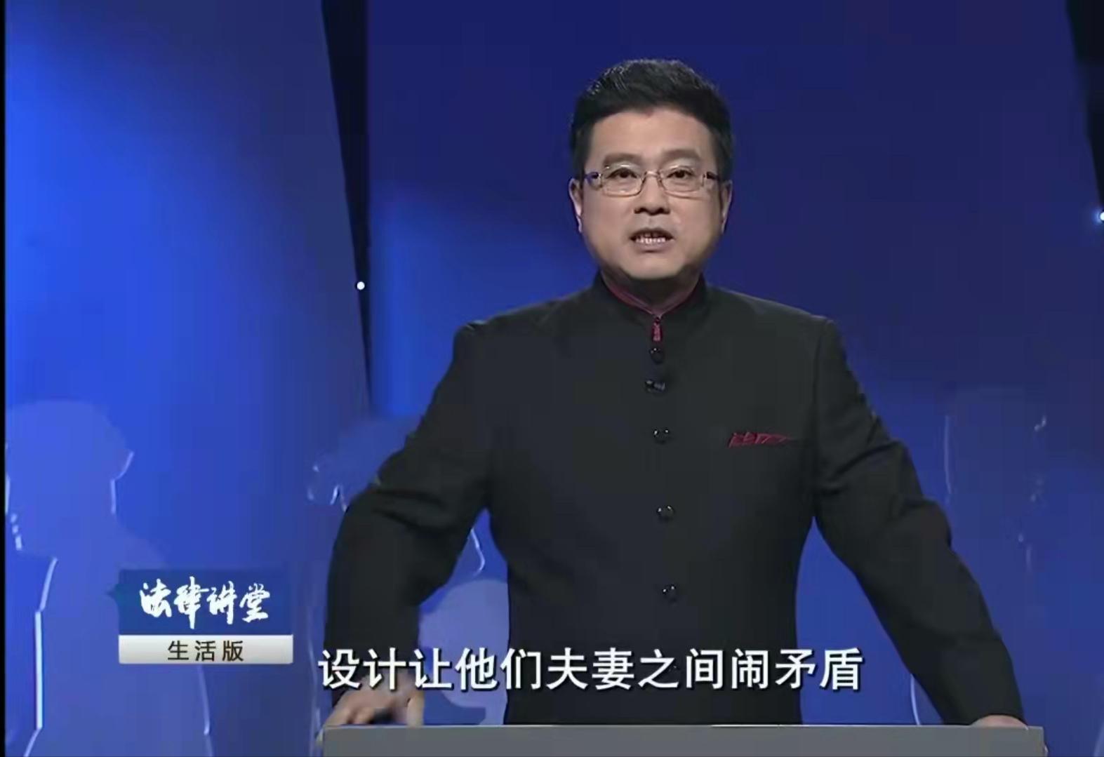 女子找闺蜜监督丈夫，闺蜜把丈夫*引勾**上床，事情败露难收场｜法堂