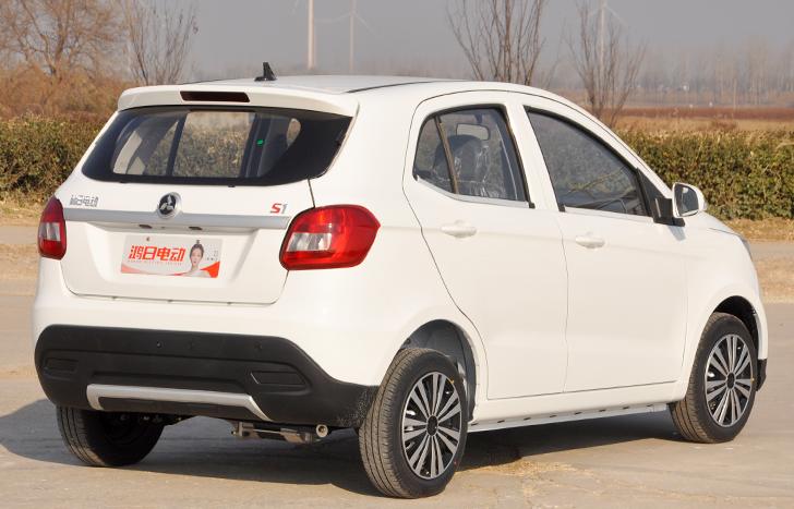 目前公认最好的老年电动四轮车,7万元300公里续航电动车对比