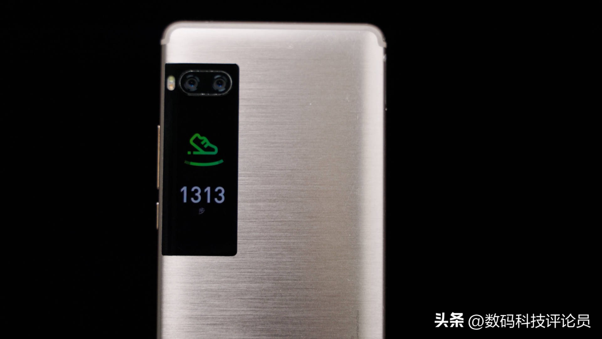 从巅峰时期每月发布会到被吉利收购，魅族这些年究竟经历了什么？