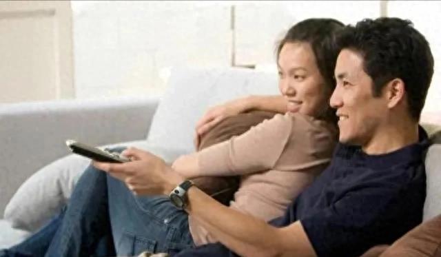 中年女人为什么不愿意和你交往,为什么中年妇女拒私聊