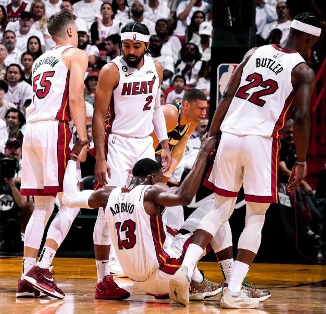 奔跑的丧狗，绝境的英雄！四千余字，带你全面了解“硬吉巴”！