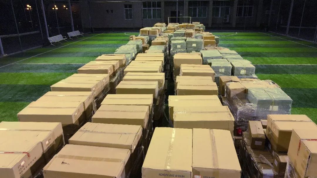 广州荔湾区假冒名牌鞋查处,山寨名牌鞋查获