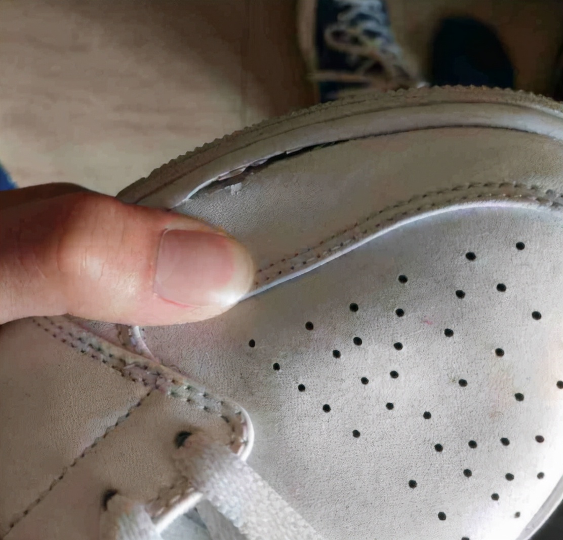 鞋子脱胶用什么胶水粘最好502,鞋开胶了怎么用502胶水粘住