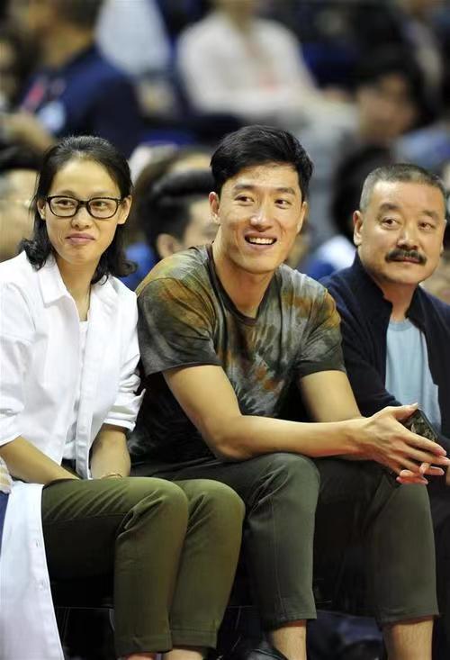 刘翔吴莎二婚照片,刘翔老婆吴莎工作单位