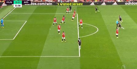 曼联四连胜,曼联迈向史无前例四冠王