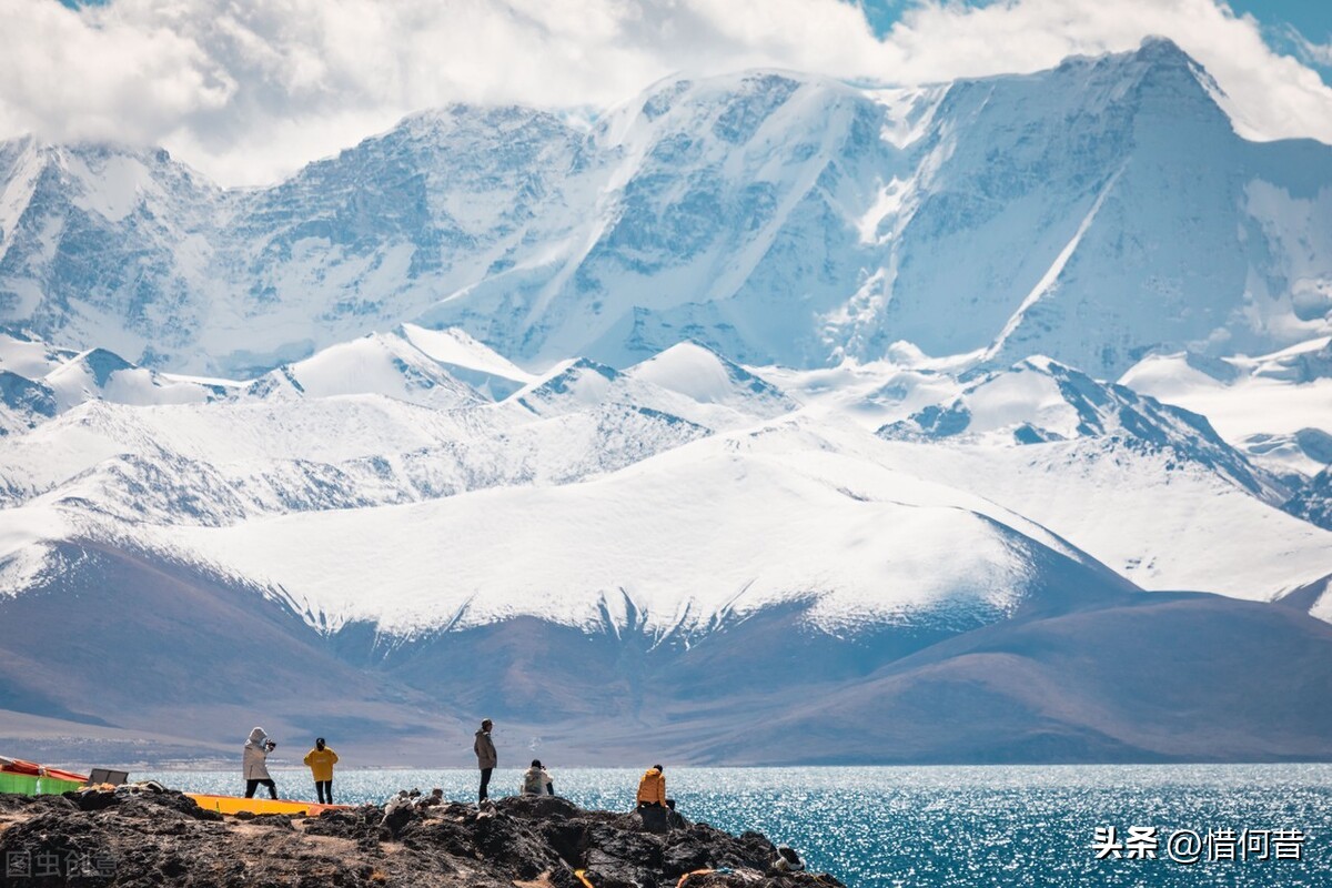 平定叛乱，册立达赖