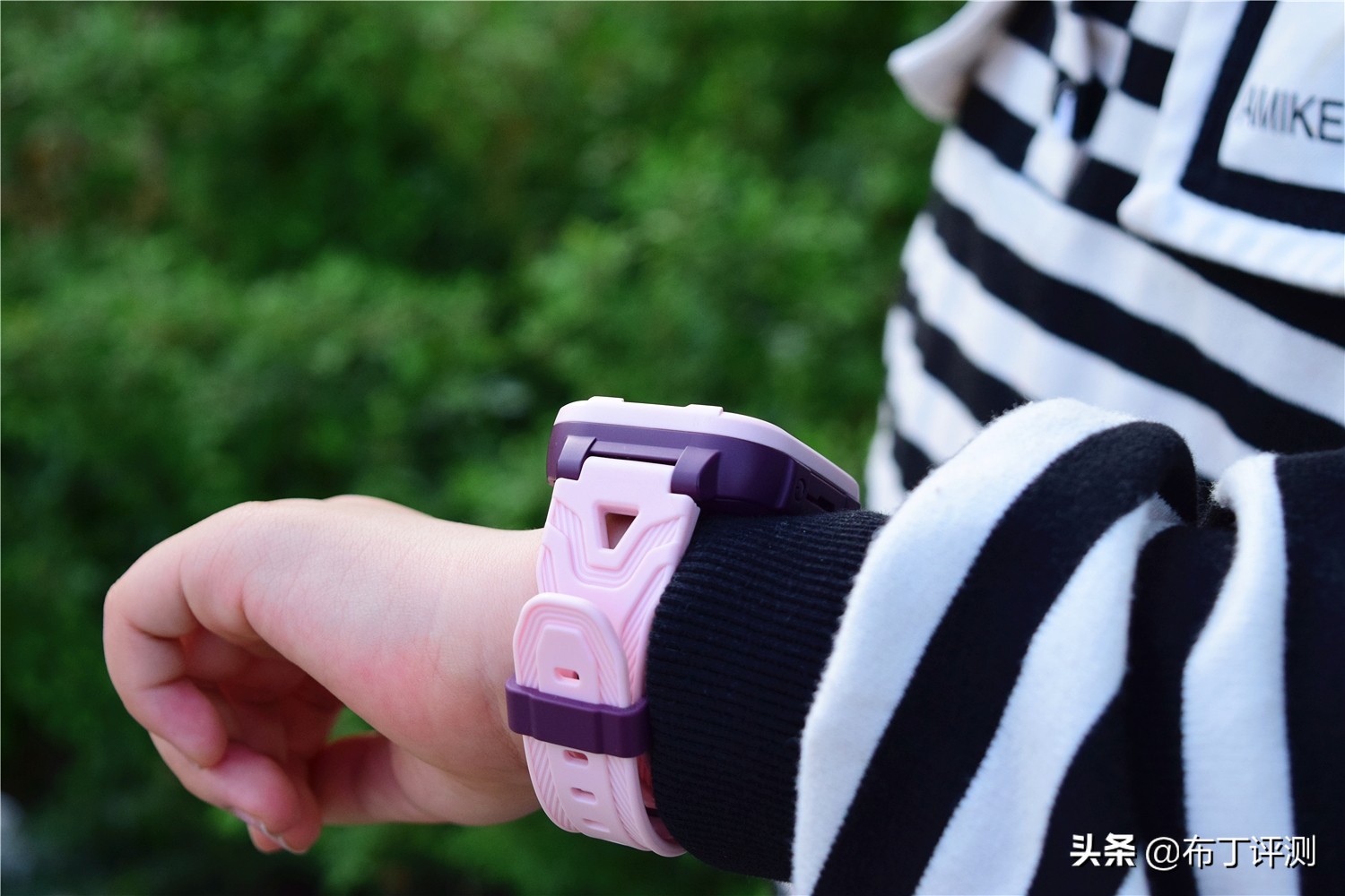 360儿童手表10x和10life的区别,360儿童电话手表10xlite如何看定位