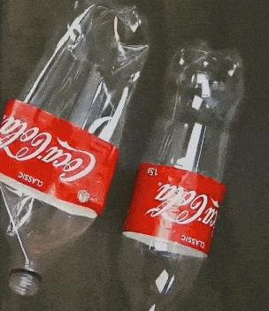 丝袜上可以纹身吗,穿丝袜能看出来纹身吗