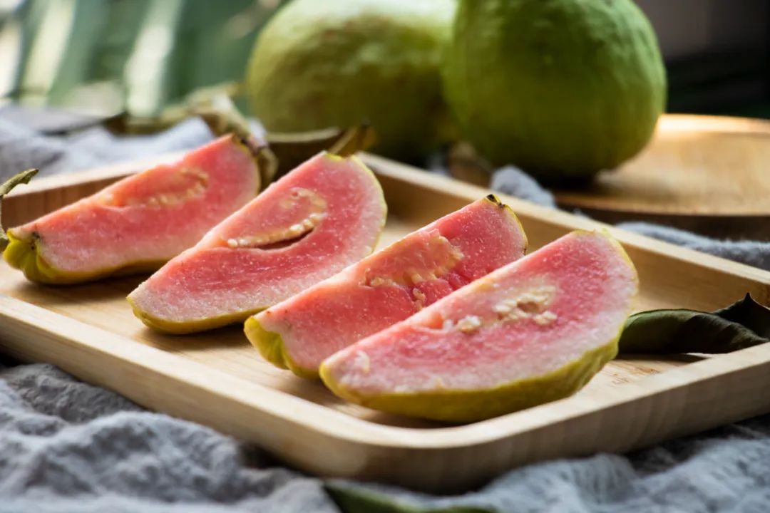 风物早知道12.26|粉红色系水果来袭；梦幻般的冬景太特别