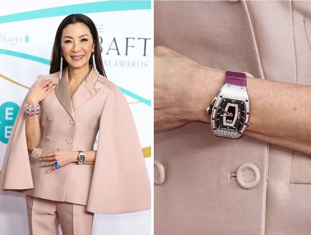 杨紫琼巴黎赏秀与未婚夫出席活动,杨紫琼霸气金球奖