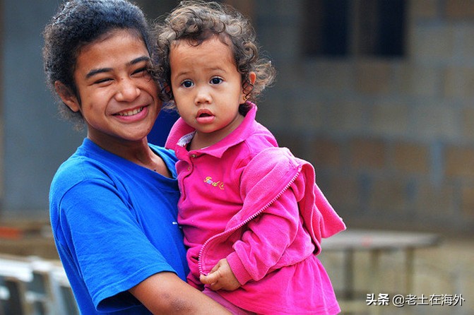 汤加面临的是火山喷发还是海啸,汤加火山爆发汤加还好吗