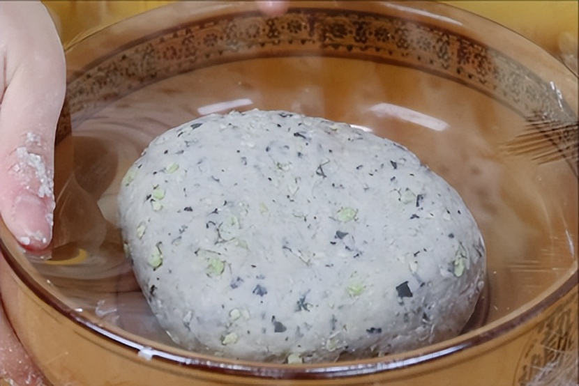 入秋后，牛肉羊肉靠边站，中老年人要多吃“豆子”，轻松度过秋天