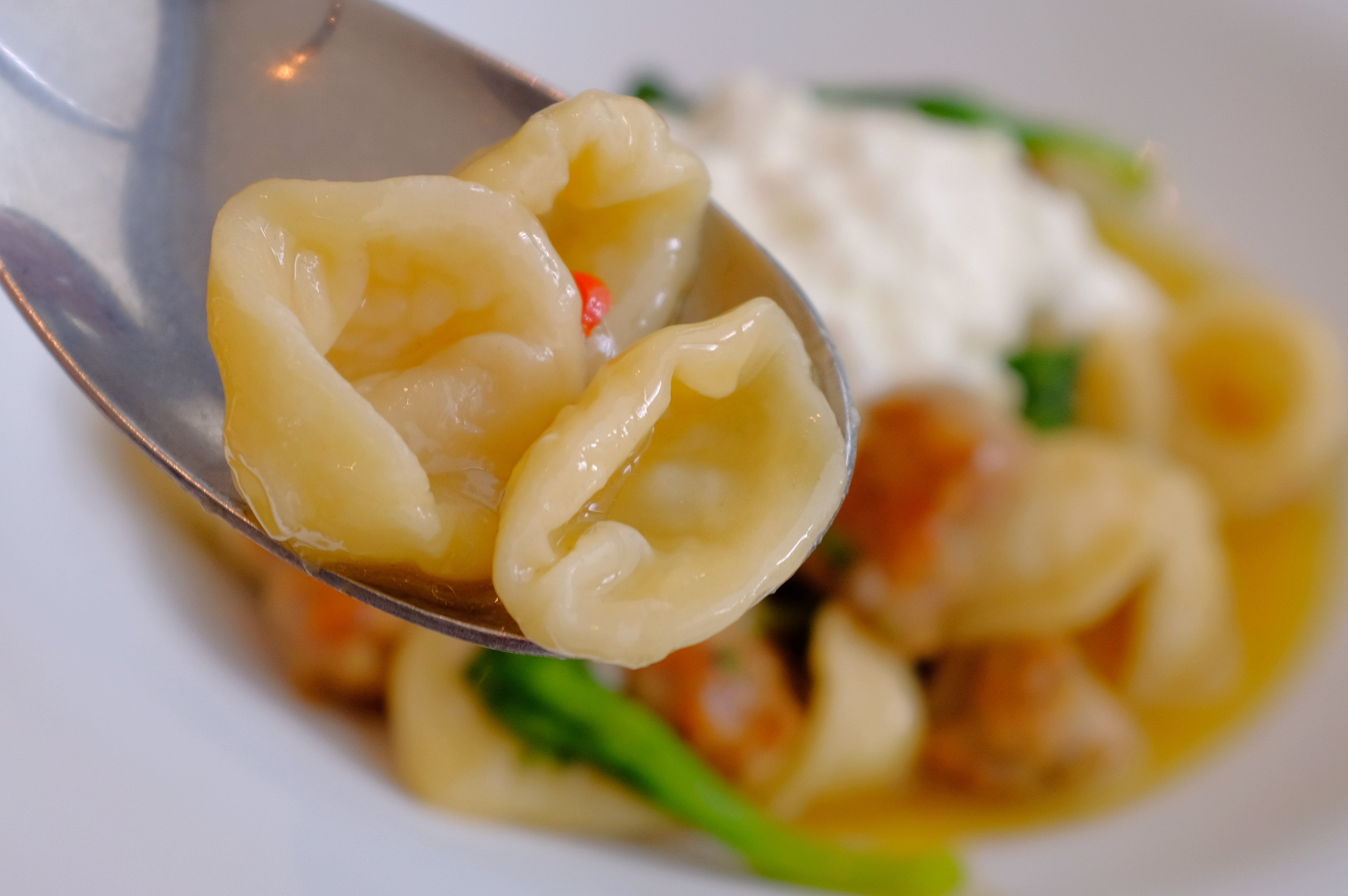 他帮她烧了一顿饭她便拥有了整个罗马