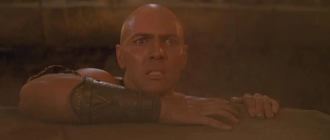 圣甲虫吃掉木乃伊,可怕的木乃伊圣甲虫