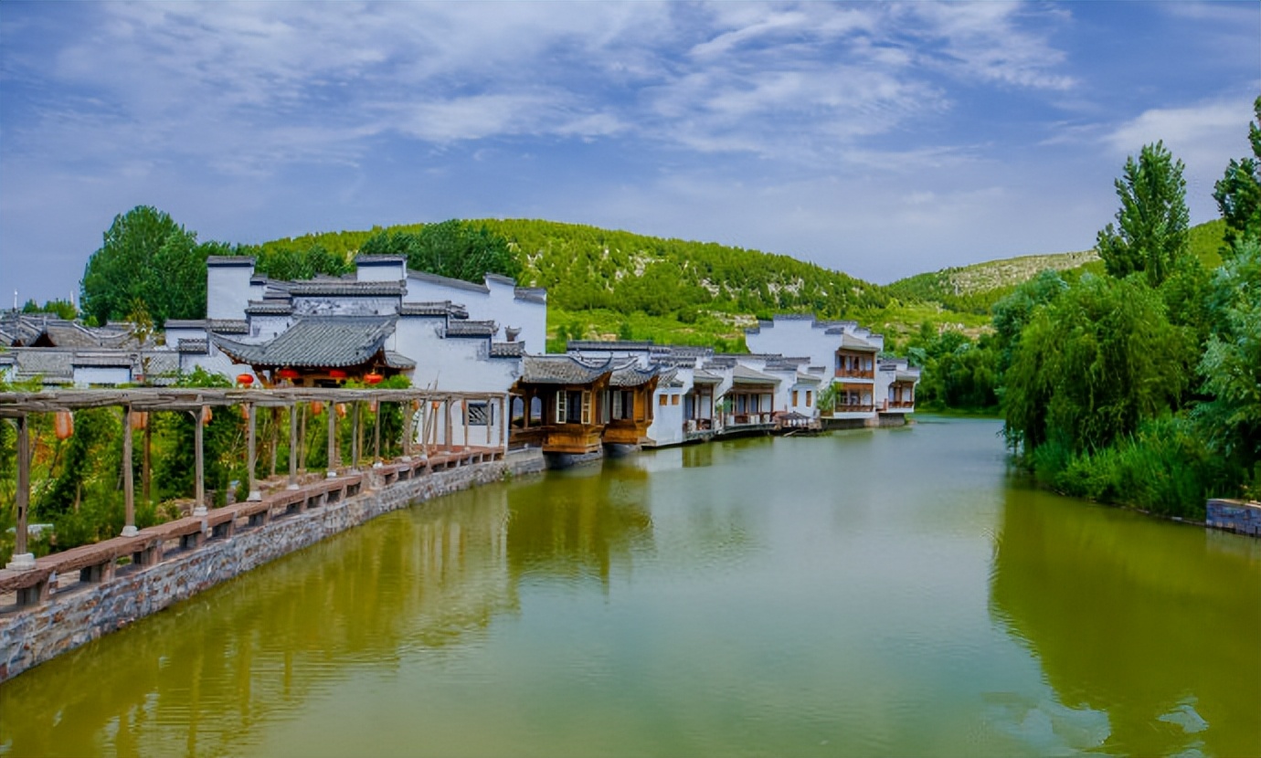 济南小江南夜景景区,济南长清大学城小江南
