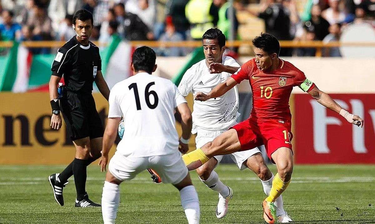 周四足球25场比分扫盘,1到10周四足球赛事