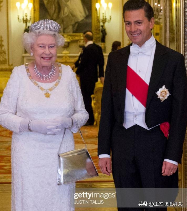 安妮公主参加查尔斯加冕,安妮公主加冕