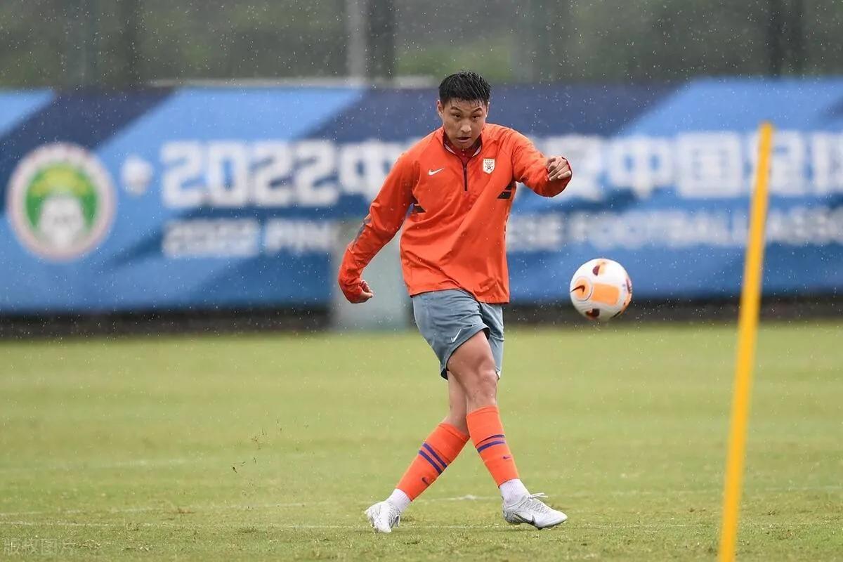 郭田雨转会到哪个俱乐部,山东泰山队蒿俊闵告别战