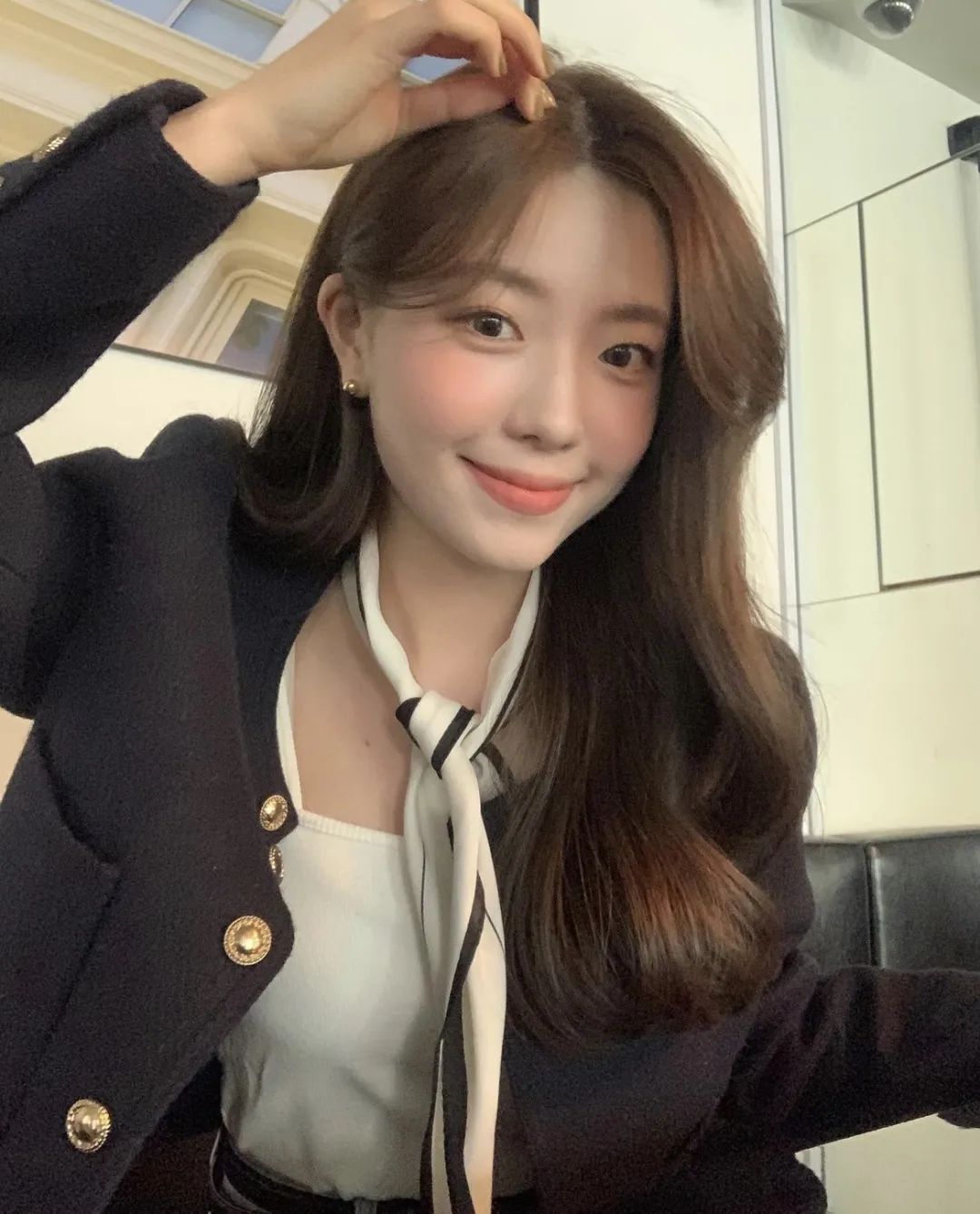 穿白t配什么发型好看,选对发型怎么穿都美炸天