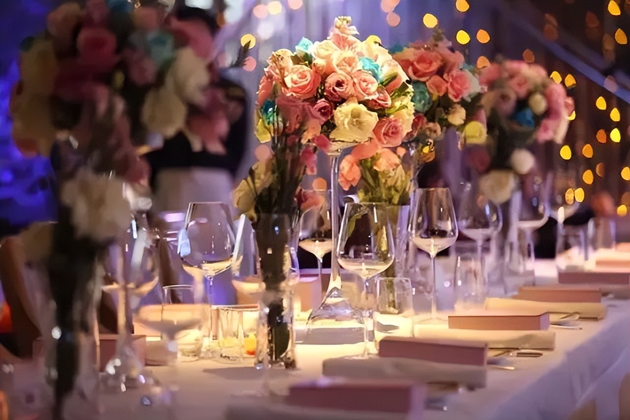 网红第一餐厅,网红餐厅前十名餐厅