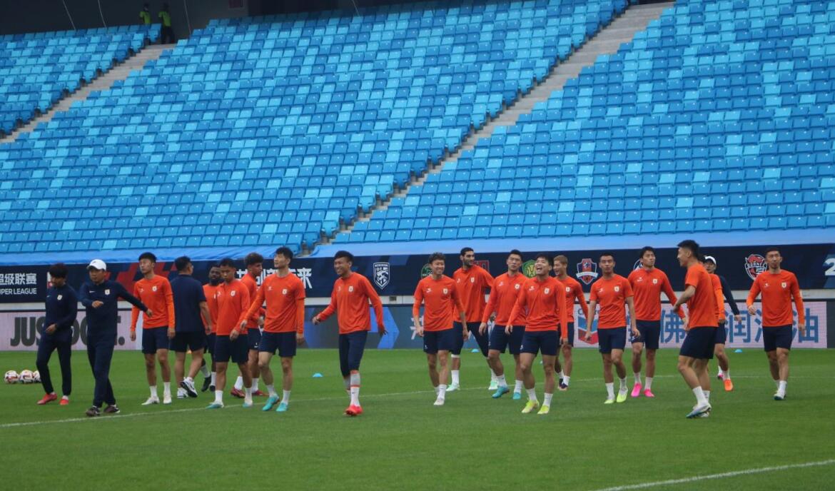 采访崔康熙谈国安教练,崔康熙评价山东鲁能训练基地