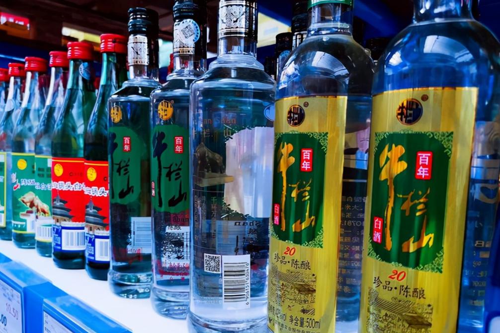 牛栏山酒精酒为什么卖得很好,年销过百亿的白酒
