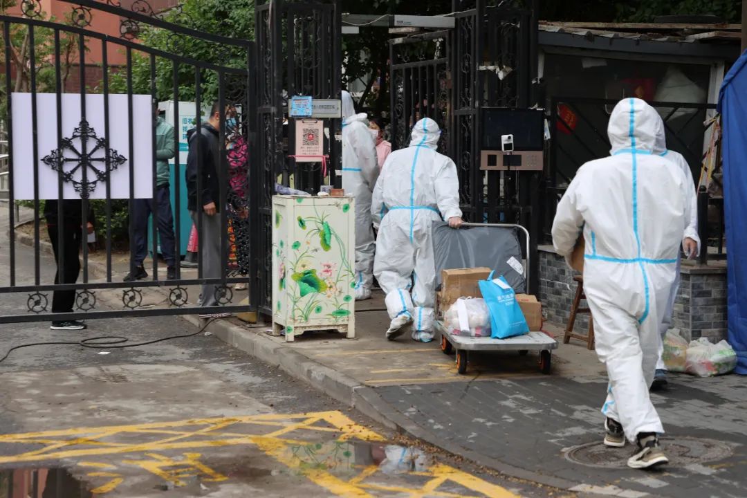 温馨服务不缺位24小时守护温暖,管控区的暖心服务