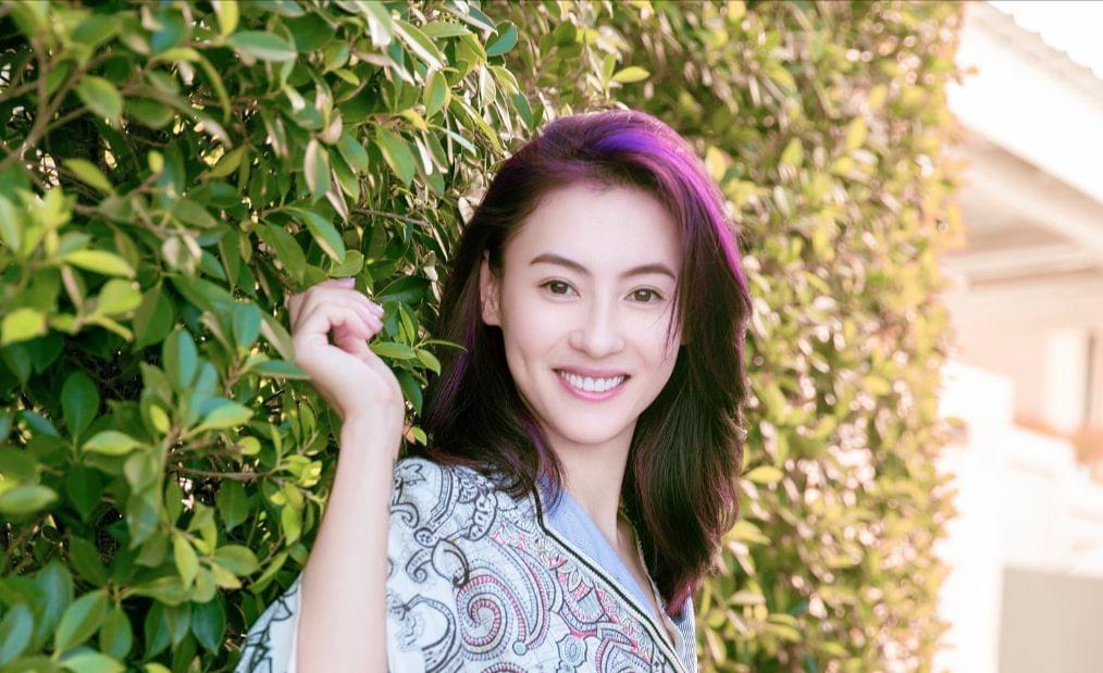 谢霆锋第一次春晚视频,谢霆锋现在在香港受欢迎吗