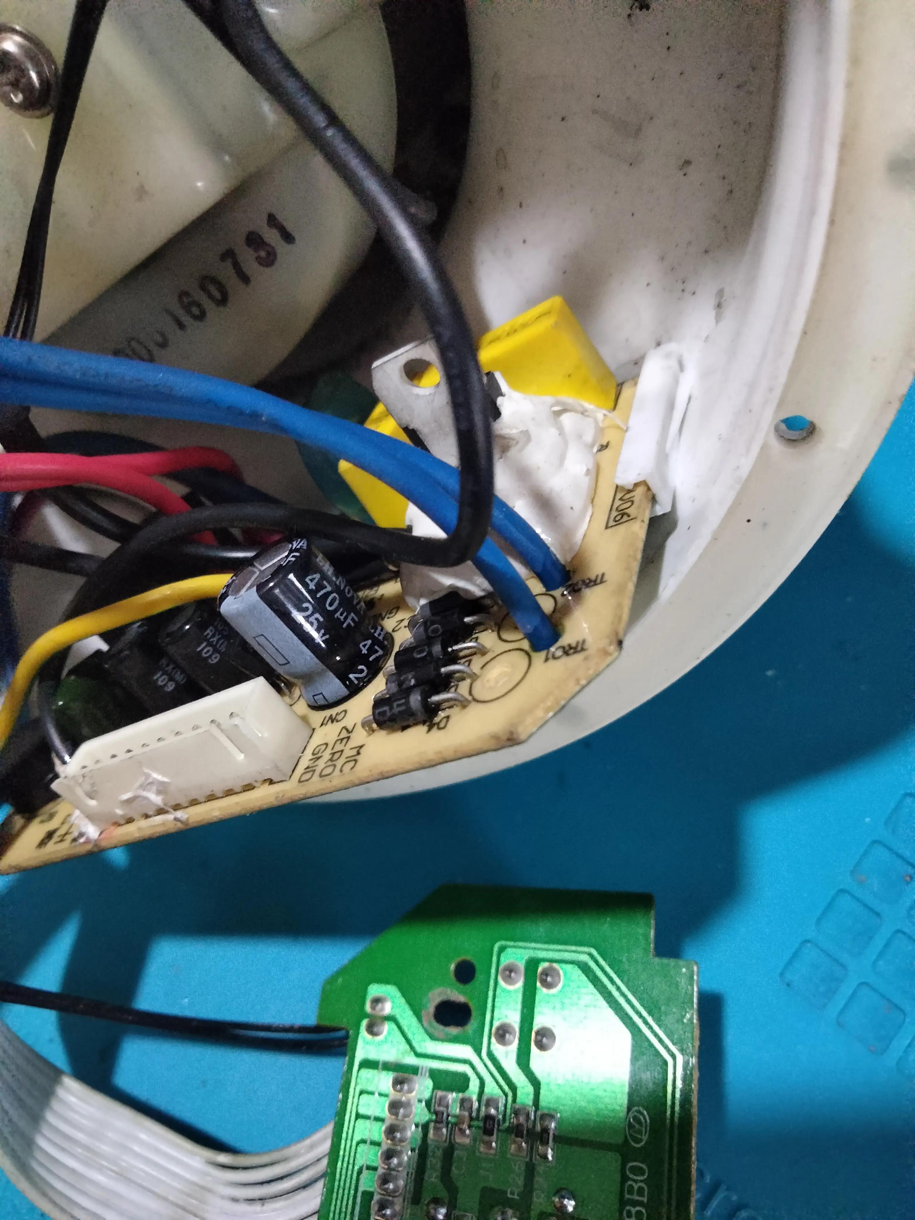 美的豆浆机电路板在哪个位置,美的豆浆机电路图