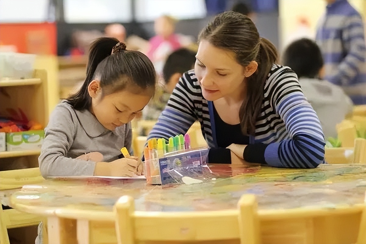 西安国际高尔夫球童,西安小孩学打棒球