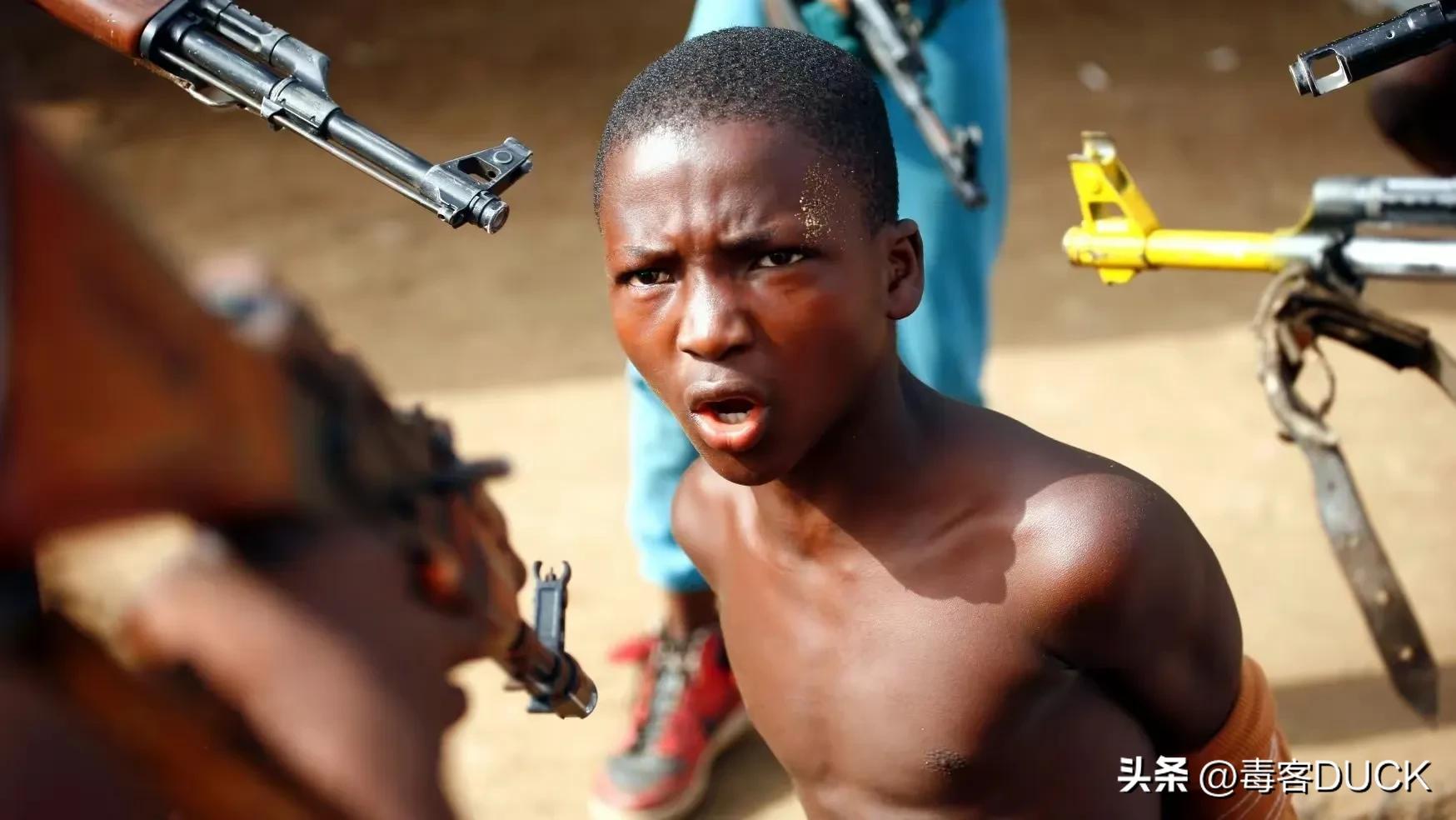 “图片中的战争”系列：跳跃者（2003年6月，利比里亚蒙罗维亚）