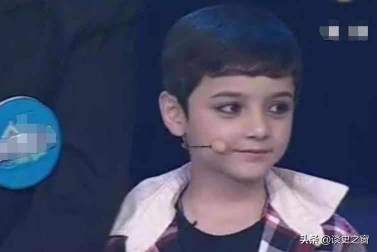 童星阿尔法为什么秃了,童星阿尔法秃头对比