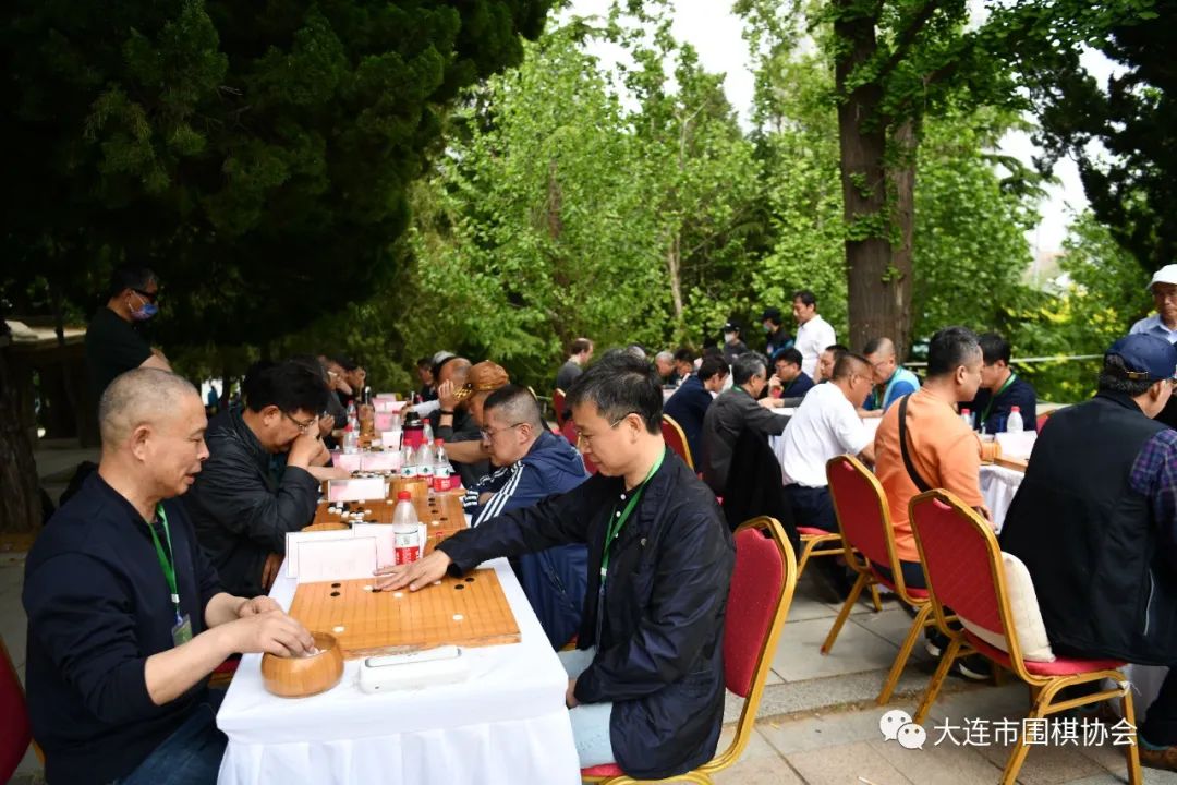 槐香四溢沁入八荒,槐香四溢