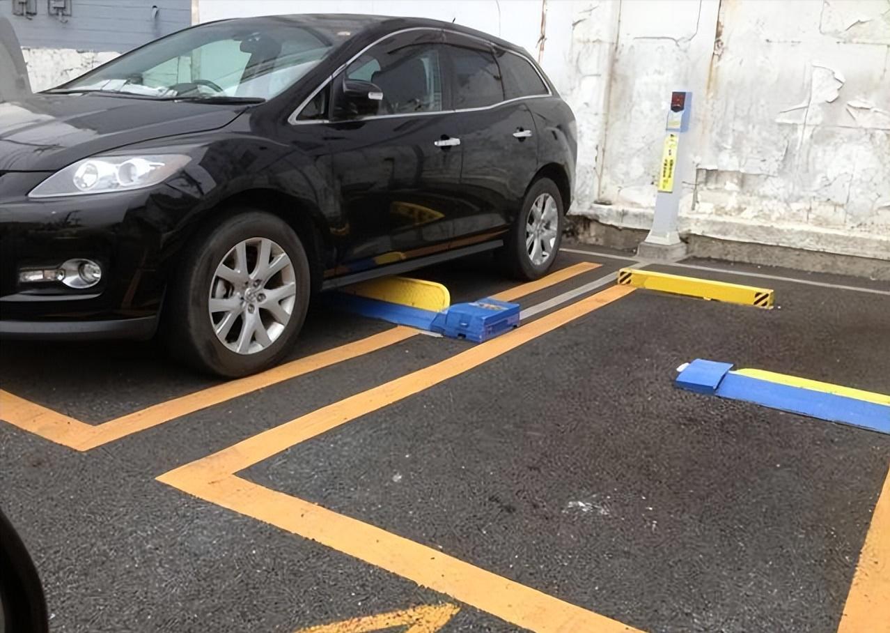 为什么日本面积小却没有停车问题,带大家来看看日本的停车场