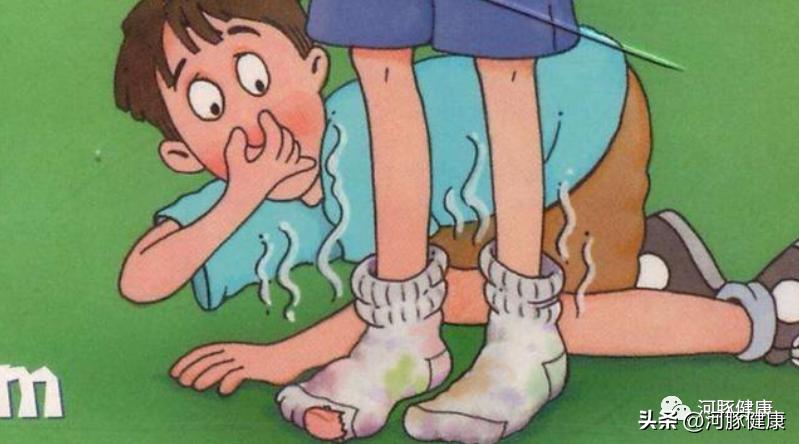 脚臭咋总是湿的,脚容易出汗还特别臭怎么去除脚臭