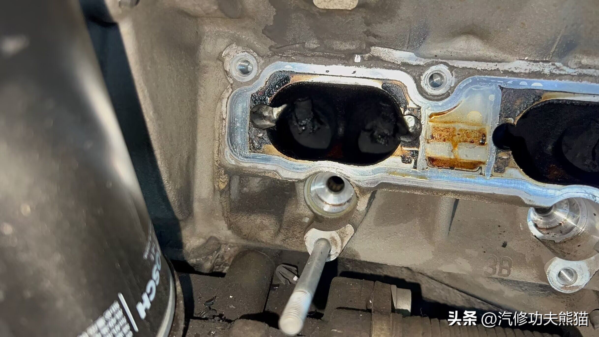 2017款大众迈腾10万公里烧机油,十年的迈腾怎么样后期维修费用