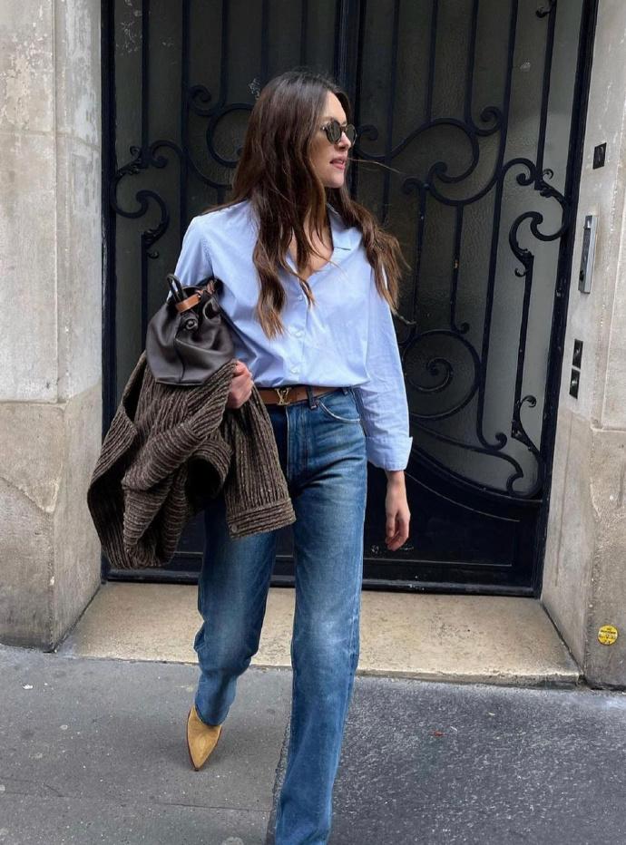 宽松垂直感白衬衣怎么穿出高级感,白衬衣在秋冬要怎么穿才时髦呢