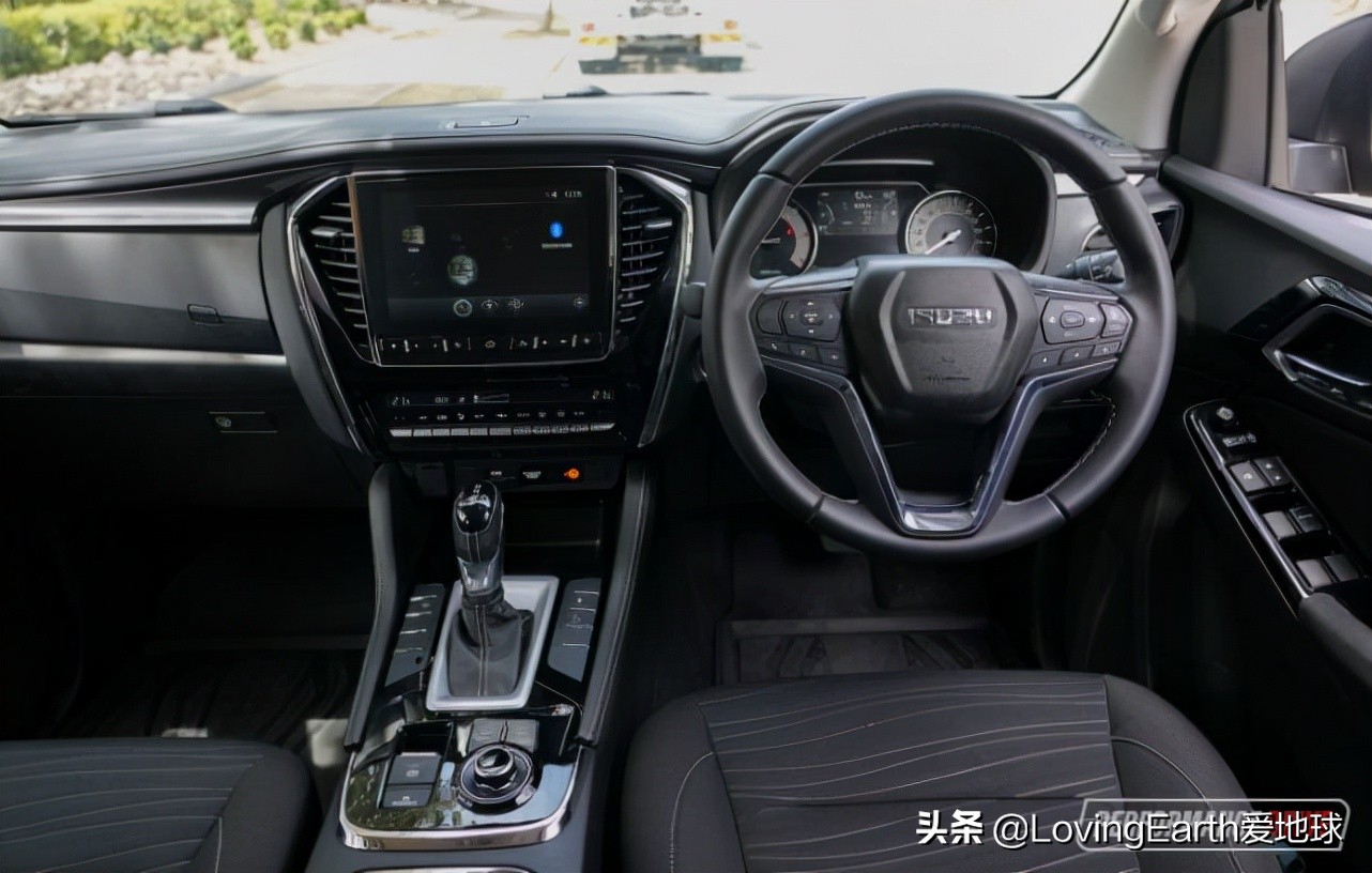 五十铃mux2023款柴油版试驾视频,2023款五十铃mux皮卡改装款