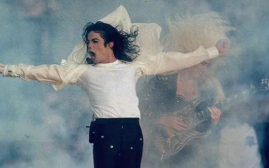 杰克逊有多善良,迈克尔杰克逊善良